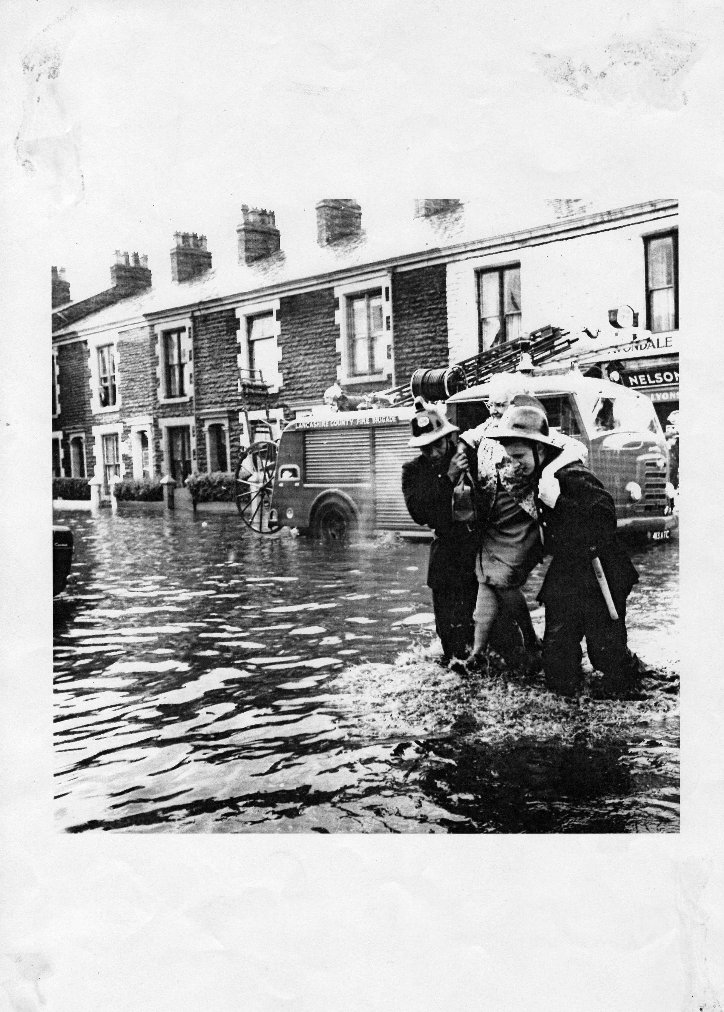 Darwen Floods 1964 Blackburn Fire History
